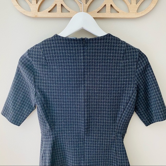 Theory Multi Houndstooth Fitted Half Sleeve Top Black Sz P - Picture 7 of 11